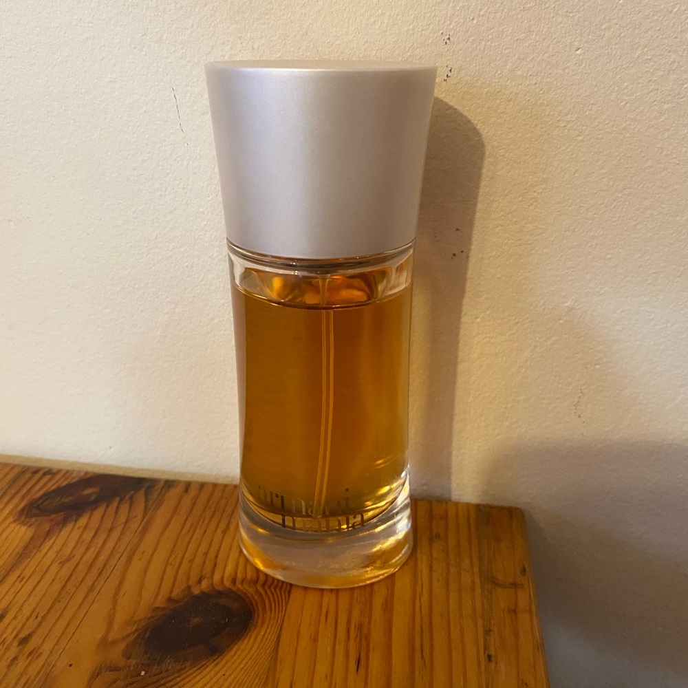 Armani Mania eau de parfum pour femme. 1.7 oz, about 1.5 oz left.